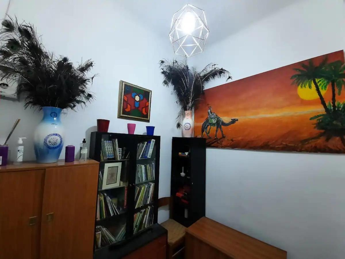 A Room In A Beautiful Apartment In The City Center Milan Exterior photo